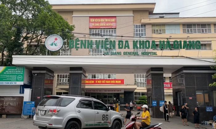 Cổng Bệnh viện Đa khoa Hà Giang.