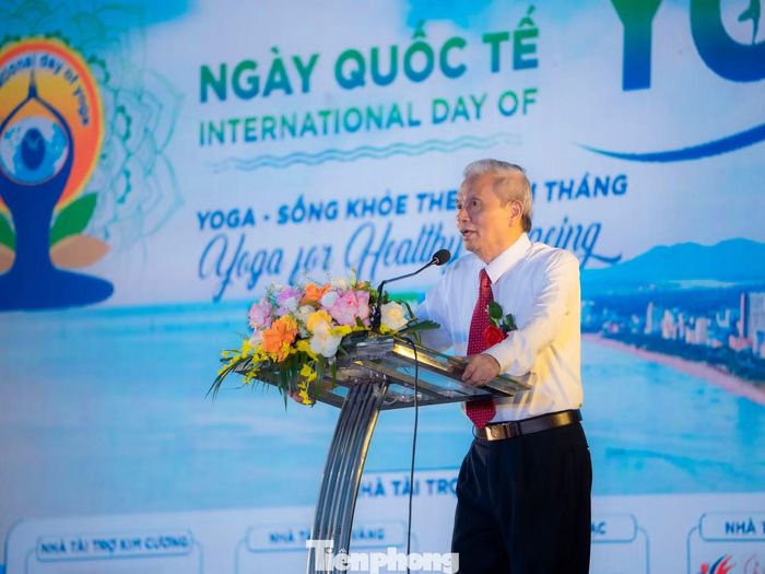 TS. Lê Doãn Hợp phát biểu tại chương trình.