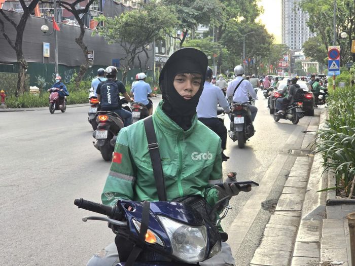 Theo anh Nguyễn Đức Khiêm, xăng E10 khiến anh bất ngờ là khả năng tăng tốc của chiếc xe nhạy hơn trước.