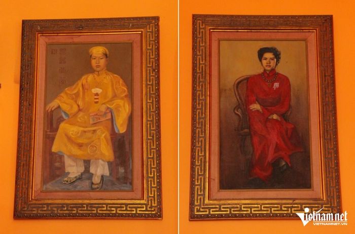 Tranh vẽ vua Bảo Đại và bà Phi Ánh được lưu giữ bên trong biệt thự cổ
