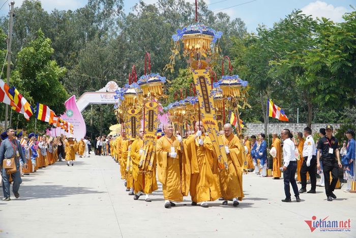 Từ Đại lễ Vesak khẳng định Việt Nam đủ điều kiện đăng cai các sự kiện tôn giáo quốc tế, nhất là điều kiện về bảo đảm quyền tự do tín ngưỡng, tôn giáo.