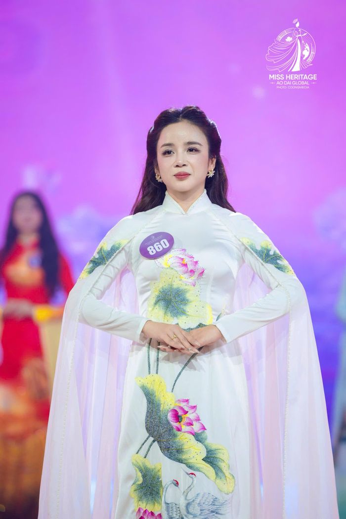 Nguyễn Thị Bích Ngọc lọt Top 10 Hoa hậu Di sản Áo dài Việt Nam Toàn cầu 2026.