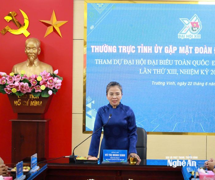 Đồng chí Võ Thị Minh Sinh - Phó Bí thư Tỉnh ủy, Chủ tịch Ủy ban MTTQ tỉnh phát biểu tại buổi gặp mặt. Ảnh: PV