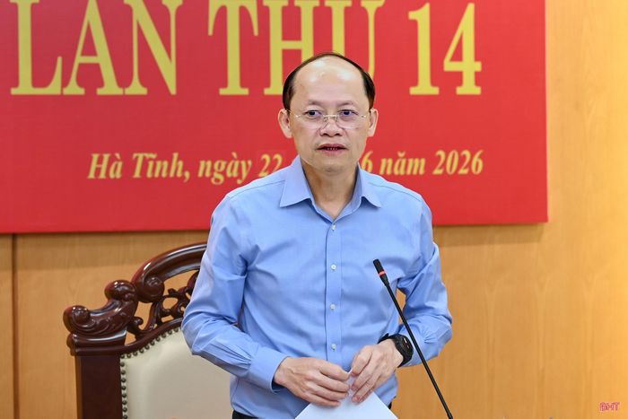 Đồng chí Nguyễn Hồng Lĩnh - Phó Bí thư Thường trực Tỉnh ủy, Chủ tịch HĐND tỉnh nhấn mạnh một số nhiệm vụ trọng tâm 6 tháng cuối năm.