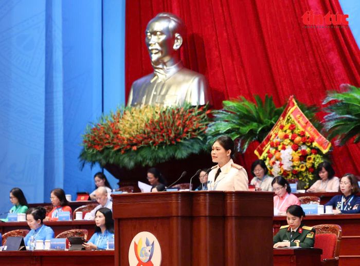 Phụ nữ Công an nhân dân luôn là lực lượng nòng cốt, phối hợp chặt chẽ cùng các cấp Hội Phụ nữ cả nước để triển khai các chương trình an sinh xã hội.