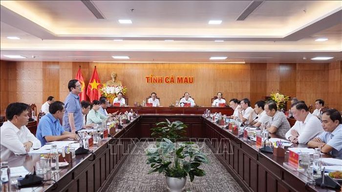 Quang cảnh cuộc họp.