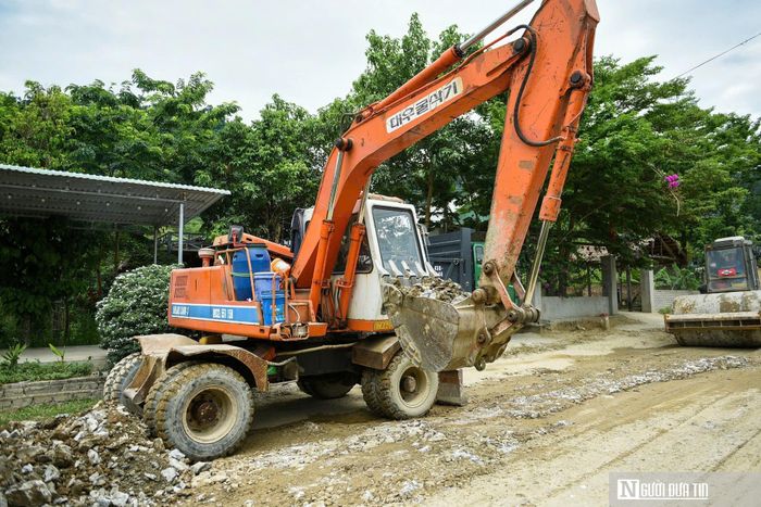 Việc sửa chữa con đường này như "muối bỏ bể".
