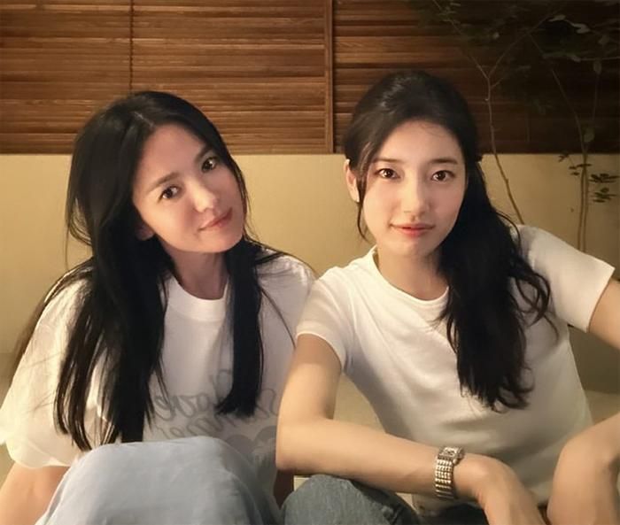 Mỗi lần tương tác của Song Hye Kyo và Suzy đều nhận được sự quan tâm lớn từ người hâm mộ. 