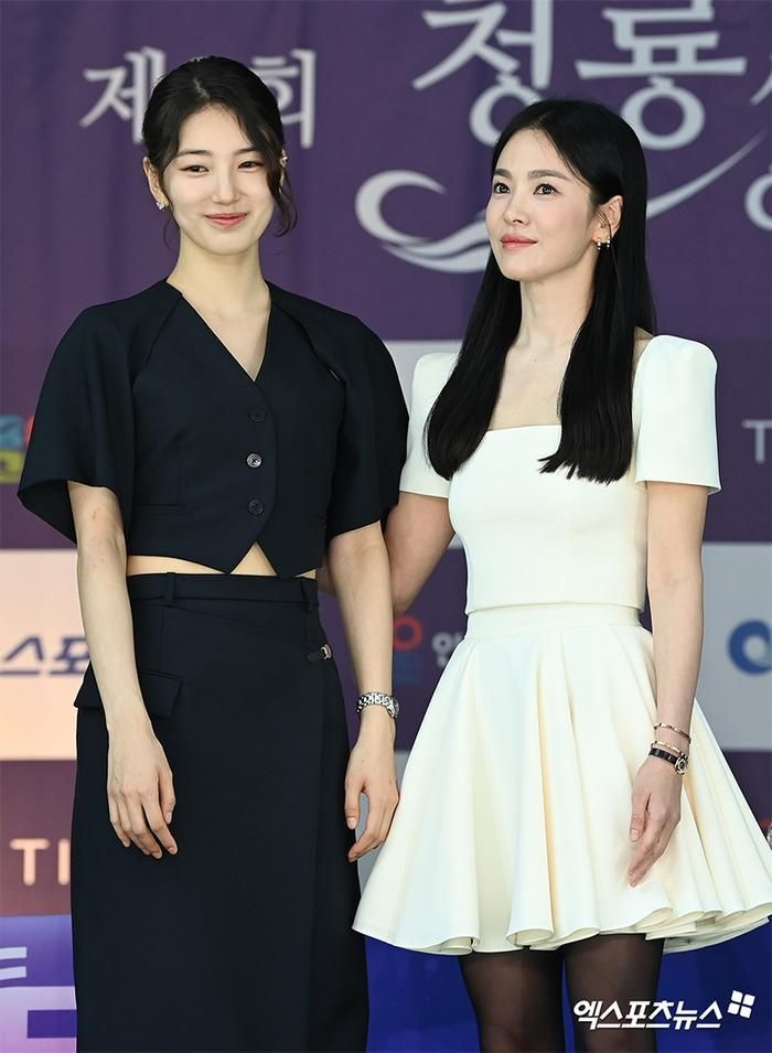 Song Hye Kyo và Suzy bắt đầu nhận được nhiều sự chú ý sau khi cả hai cùng tham gia dự án Netflix Genie, Make a Wish. 