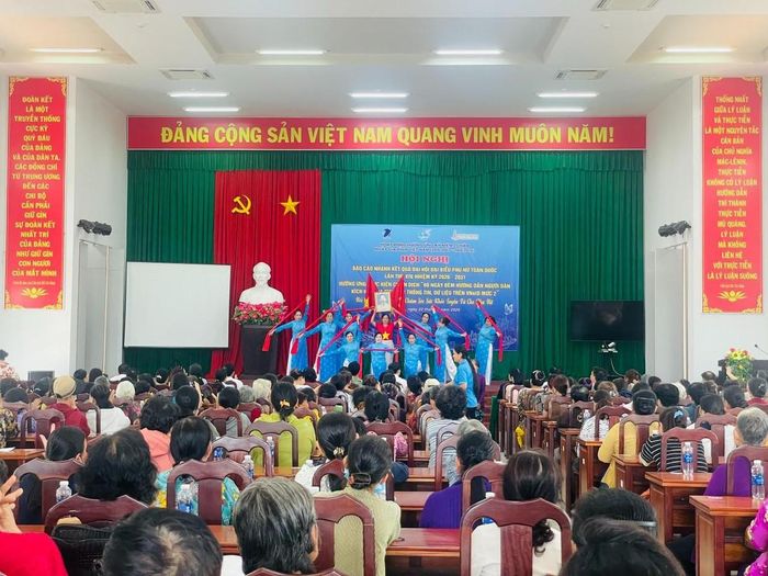 Tiết mục văn nghệ đầu giờ