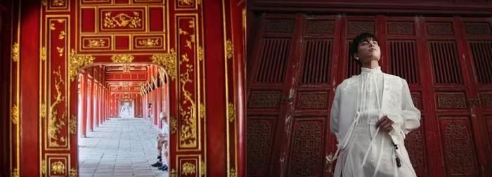 Hành lang thếp đỏ mang đến cảm giác vừa cổ kính vừa lãng mạn, gợi nhắc vẻ đẹp cung đình nhưng không quá xa cách với khán giả trẻ