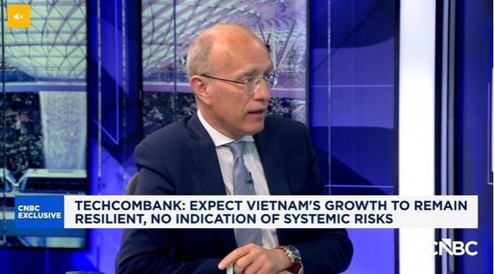 Ông Jens Lottner, Tổng giám đốc Techcombank trả lời phỏng vấn trên kênh truyền hình tài chính danh tiếng CNBC. Ảnh Techcombank