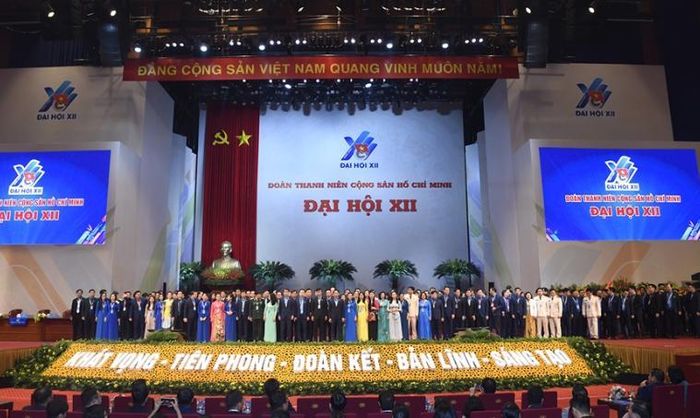 Ban Chấp hành Trung ương Đoàn khóa XII, nhiệm kỳ 2022-2027 ra mắt đại hội. Ảnh: Hội Liên hiệp Thanh niên Việt Nam.