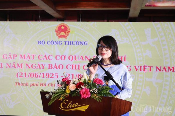 Bà Mai Thu Hiền, Phó Vụ trưởng Vụ Kế hoạch, Tài chính và Quản lý doanh nghiệp (Bộ Công Thương) thông tin về kết quả của ngành Công Thương trong 5 tháng đầu năm 2026.