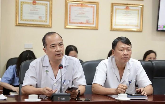 Lãnh đạo Bệnh viện Đa khoa tỉnh Thanh Hóa kiến nghị tại buổi làm việc.