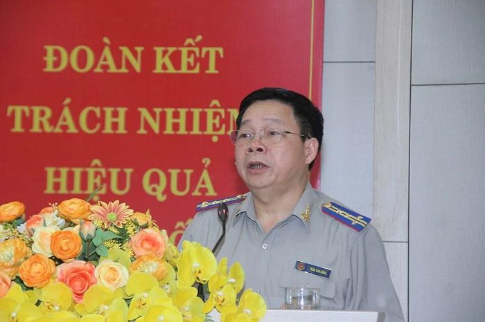 Ông Trần Văn Dũng, Trưởng Thi hành án dân sự tỉnh Thanh Hóa phát biểu tại lễ ký kết.