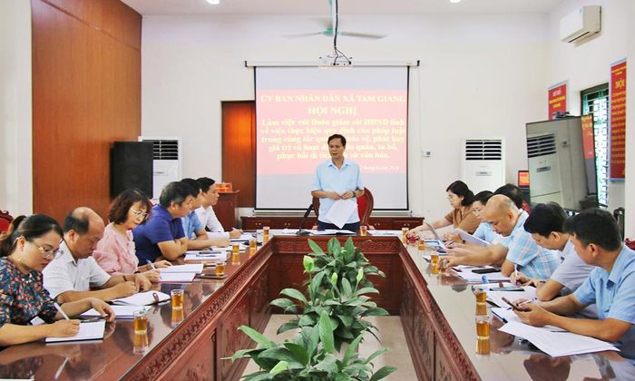 Toàn cảnh buổi giám sát.