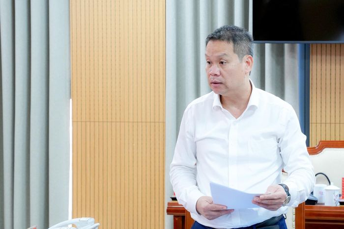 Chủ tịch UBND thành phố Nguyễn Mạnh Hùng phát biểu tại hội nghị. Ảnh: T.CÔNG