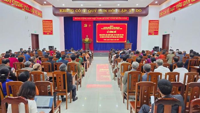  Quang cảnh lễ công bố. Ảnh: Bá Bính 
