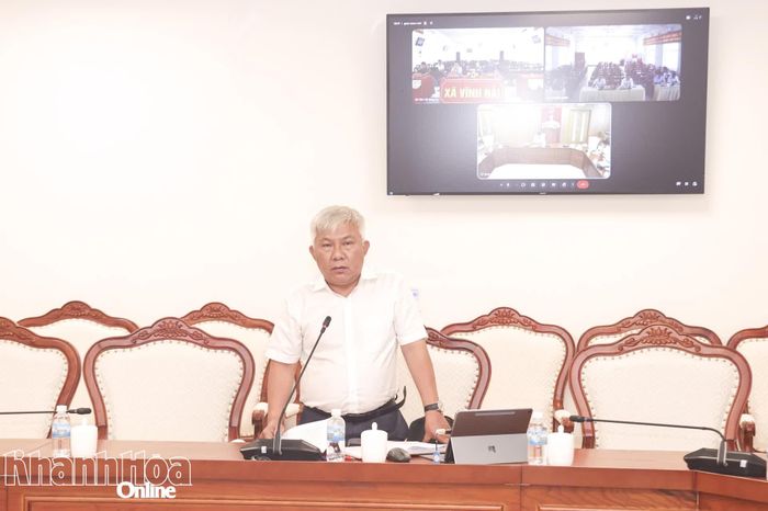 Lãnh đạo Sở Nông nghiệp và Môi trường báo cáo tình hình thực hiện các dự án điện hạt nhân.