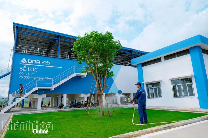 Một góc Nhà máy xử lý nước sạch Sơn Thạnh (xã Diên Thọ).