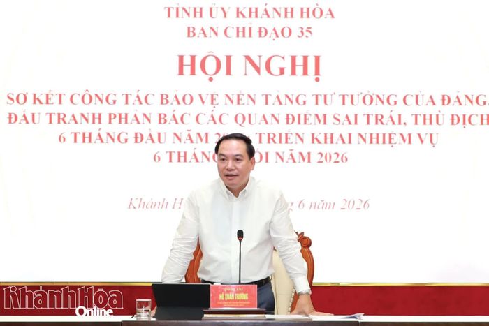 Đồng chí Hồ Xuân Trường phát biểu chỉ đạo tại hội nghị.
