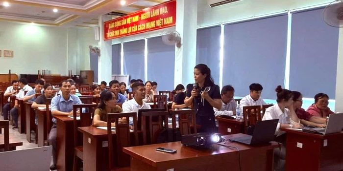 Quang cảnh hội nghị tập huấn.