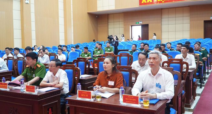 Đại biểu dự diễn tập.