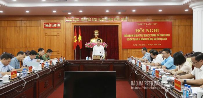 Đồng chí Bí thư Tỉnh ủy chủ trì hội nghị