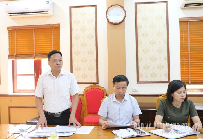 Lãnh đạo Ban Tuyên giáo và Dân vận Tỉnh ủy phát biểu tại cuộc họp