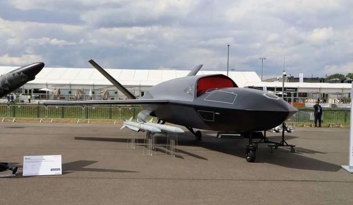 Mô hình UAV tấn công tàng hình U760 Ravenstorm tại triển lãm