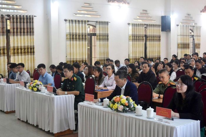Lãnh đạo các đơn vị dự Lễ khai giảng lớp bồi dưỡng công tác bảo vệ nền tảng tư tưởng của Đảng