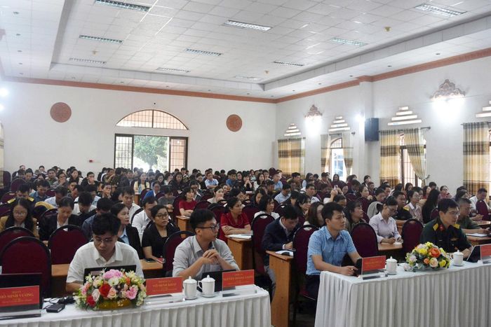 Hơn 200 học viên tham gia lớp bồi dưỡng công tác bảo vệ nền tảng tư tưởng của Đảng