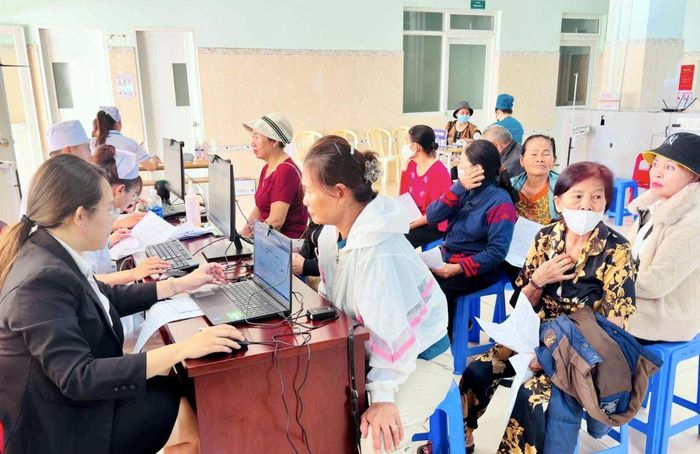 Bệnh viện II Lâm Đồng tổ chức khám sức khỏe miễn phí cho đối tượng ưu tiên
