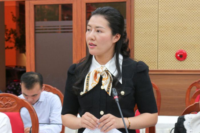 Đại diện Đoàn Thanh niên UBND tỉnh báo cáo tình hình hoạt động của đơn vị trong 6 tháng đầu năm 2026