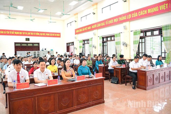 Các đại biểu dự kỳ họp. Ảnh: Trường Giang