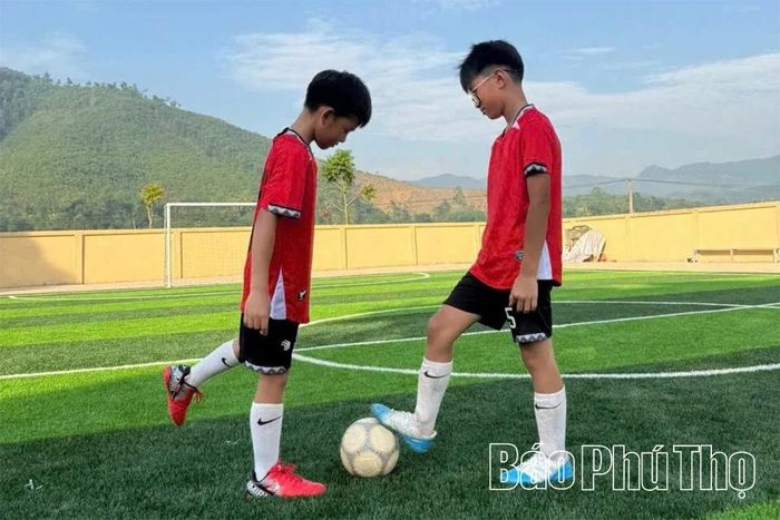 Tinh thần thể thao và tình yêu bóng đá của học sinh.