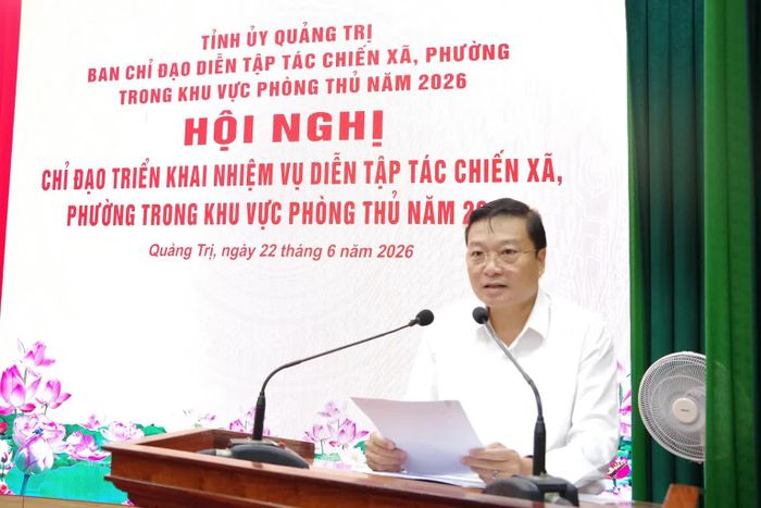 Đồng chí Lê Hồng Vinh, Phó Bí thư Tỉnh ủy, Chủ tịch UBND tỉnh, Phó trưởng Ban Chỉ đạo phát biểu tại tại nghị - Ảnh: X.D