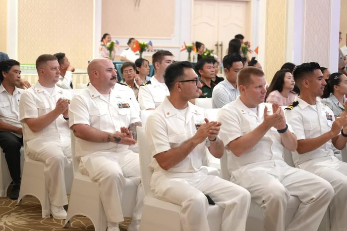 Các quân nhân Hoa Kỳ tham dự lễ khai mạc - Ảnh: T.Đ