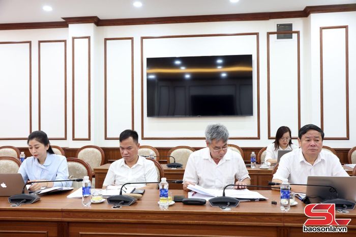Các đại biểu dự hội nghị.