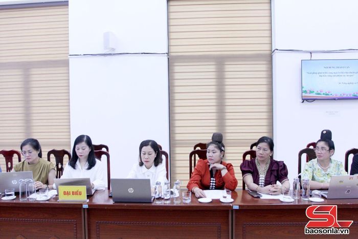 Các đại biểu tham dự hội nghị