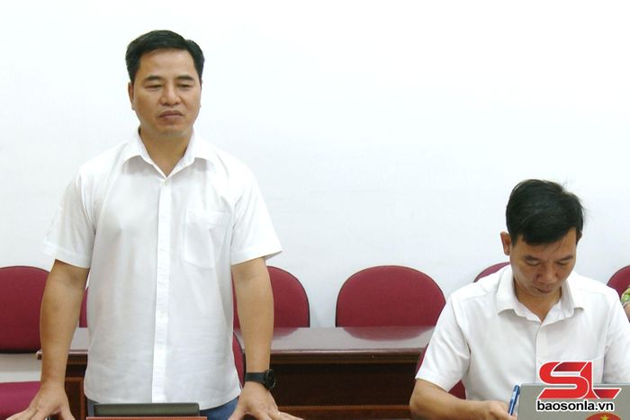 Đồng chí Bí thư Đảng ủy phường Chiềng Sinh phát biểu tại cuộc làm việc.