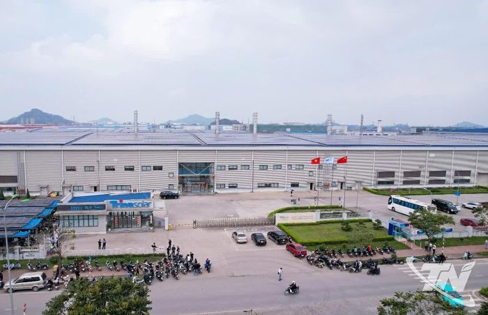 Công ty Trina Solar là một trong những nhà đầu tư Trung Quốc tiêu biểu, đóng góp quan trọng vào sự phát triển của ngành công nghiệp công nghệ cao tại Thái Nguyên.