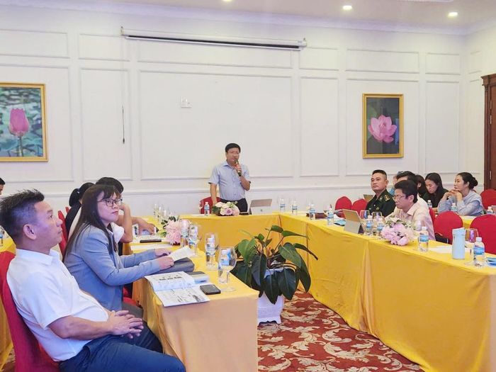 Ông Huỳnh Tấn Hải, Phó Giám đốc Sở Công Thương Khánh Hòa chủ trì Hội nghị.