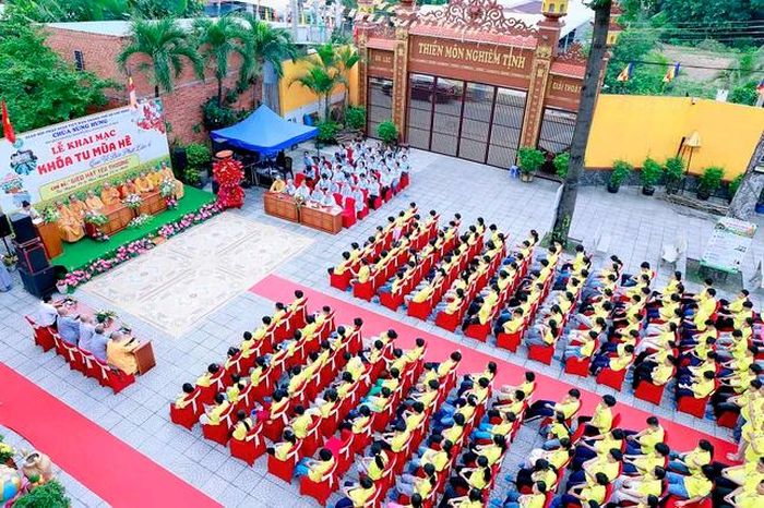 Quang cảnh buổi lễ