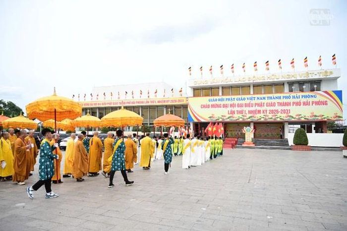 Phiên chính thức Đại hội đại biểu Phật giáo TP.Hải Phòng lần thứ I, nhiệm kỳ 2026-2031 sẽ tiếp tục diễn ra vào 8 giờ sáng mai, 23-6, tại Cung Văn hóa Lao động Hữu nghị Việt - Tiệp
