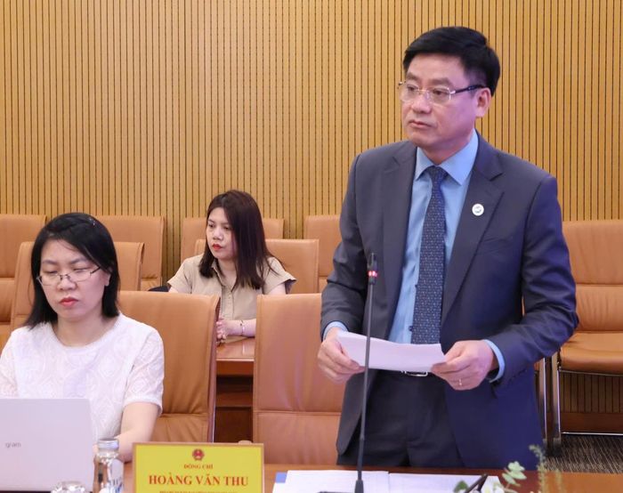 Phó Chủ tịch Ủy ban Chứng khoán Nhà nước Hoàng Văn Thu phát biểu tại lễ ký kết. Ảnh: Khánh Linh