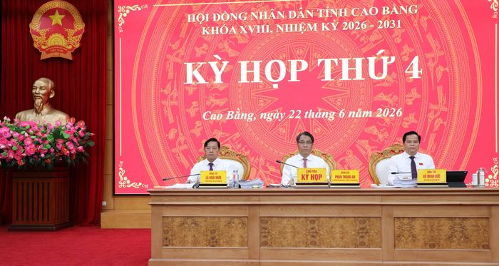 Chủ tọa điều hành kỳ họp