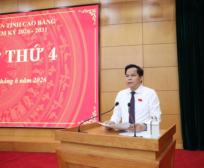 Phó Chủ tịch HĐND tỉnh Bế Minh Đức báo cáo tổng hợp ý kiến, kiến nghị của cử tri trước kỳ họp thường lệ giữa năm 2026 của HĐND tỉnh khóa XVIII