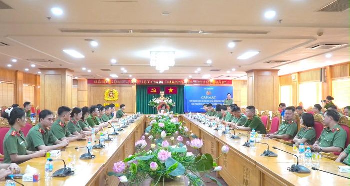 Quang cảnh chương trình.